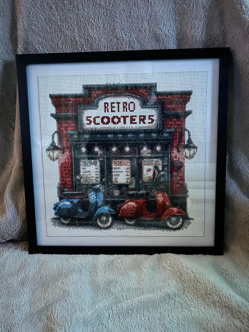Retro scooters diamond art kit