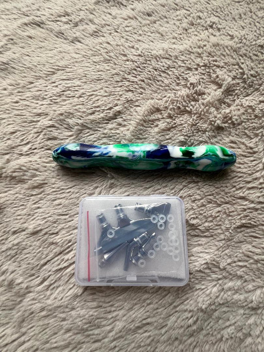 blue and green resin diamond art pen