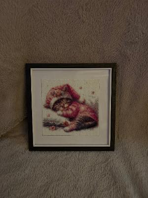 Sleeping Kitten diamond art kit